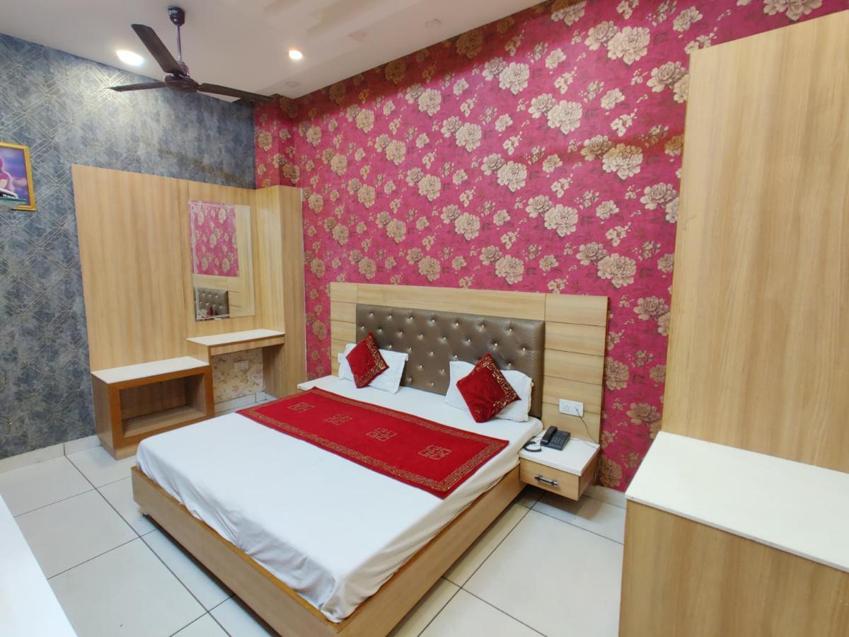 Hotel Robin Inn Amritsar Eksteriør bilde